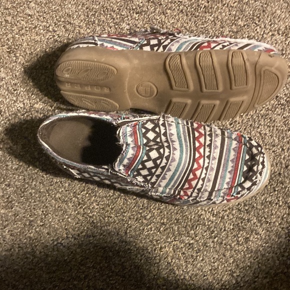 Roper slid on shoes!! Size 7. Cute design and comfortable! - Picture 3 of 3